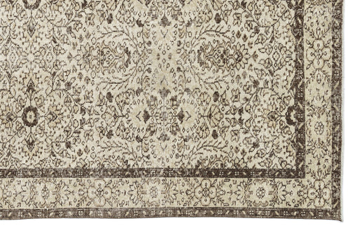 Load image 1 in gallery view. Ladion - Vintage Floral Rug - 5'9 X 9'9