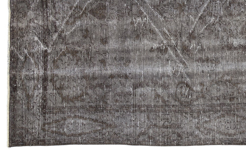 Load image 1 in gallery view. Mageix - Vintage Distressed Rug - 5'5 X 9'7