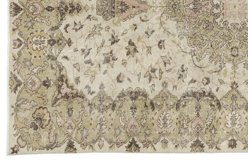Load image 1 in gallery view. Kaugila - Vintage Medallion Rug - 5'9 X 9'0