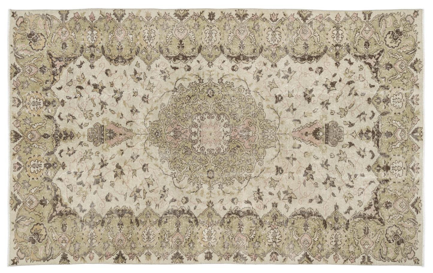 Kaugila - Vintage Medallion Rug - 5'9 X 9'0