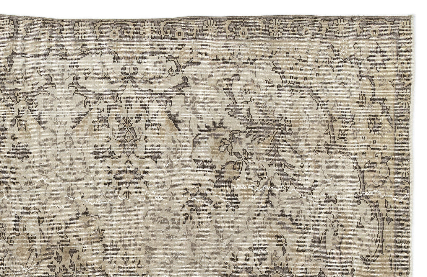 Shuel - Vintage Floral Rug - 5'8 X 9'3