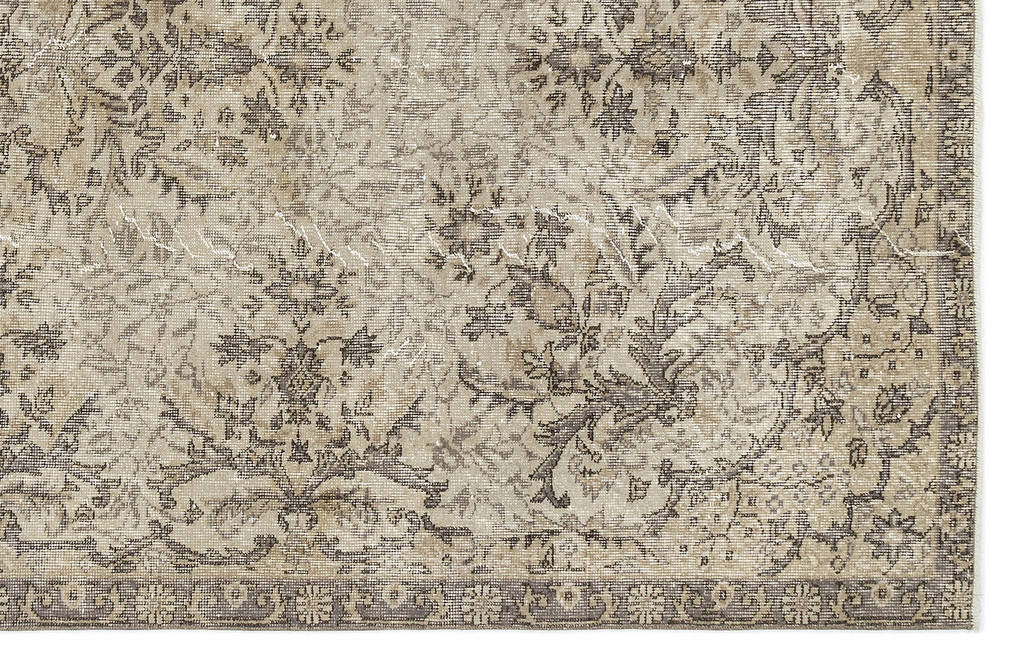 Shuel - Vintage Floral Rug - 5'8 X 9'3