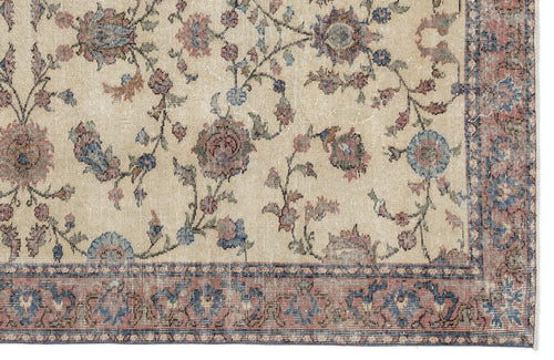 Load image 1 in gallery view. Frezuil - Vintage Floral Rug - 5'4 X 8'8