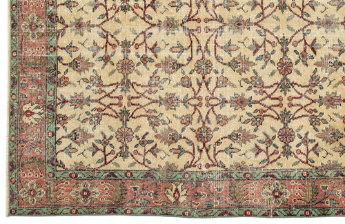 Load image 1 in gallery view. Treta - Vintage Floral Rug - 5'4 X 9'3