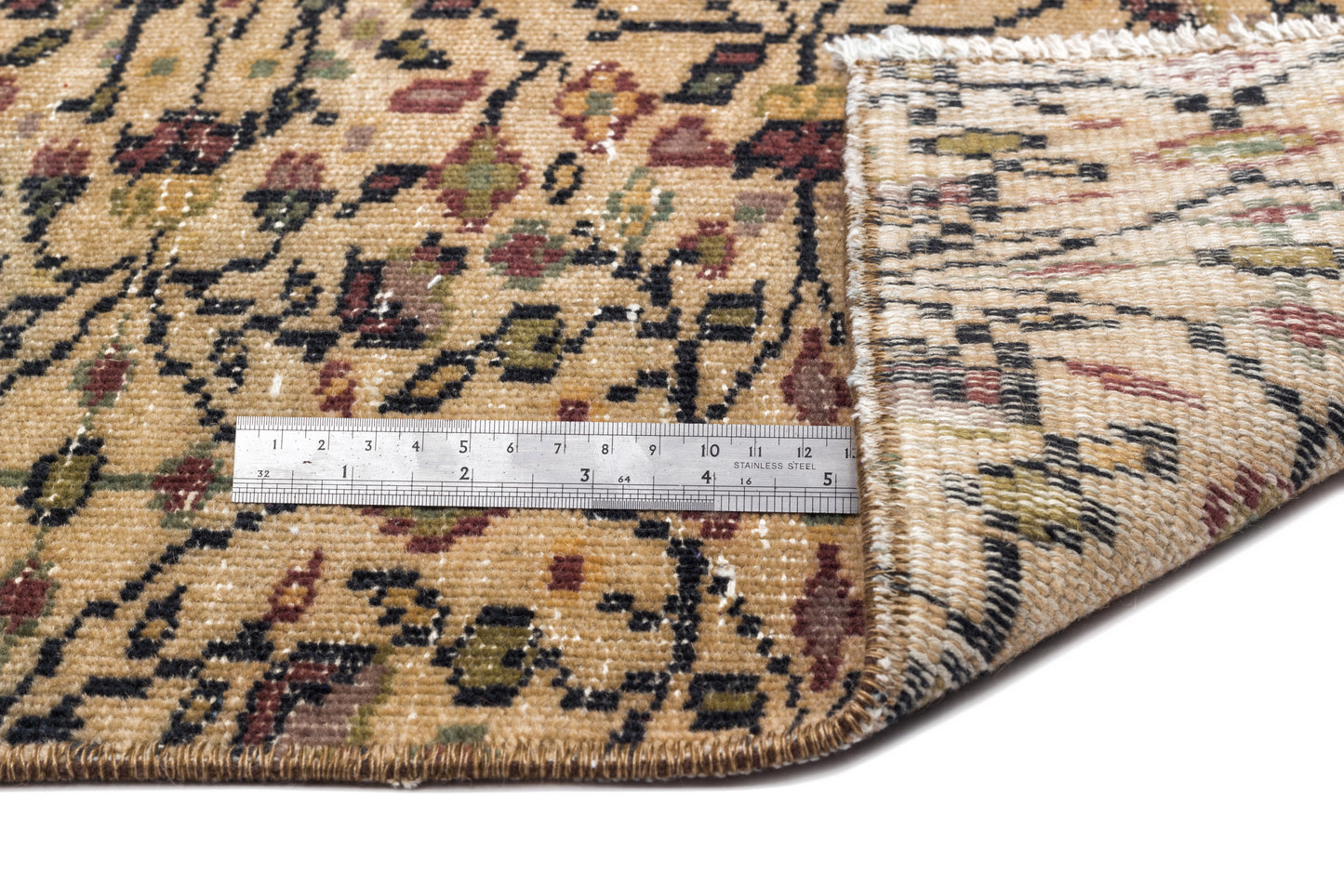 Raita - Vintage Floral Rug - 5'3 X 9'1