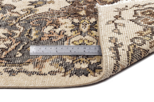 Load image 1 in gallery view. Gemiar - Vintage Medallion Rug - 5'5 X 9'3