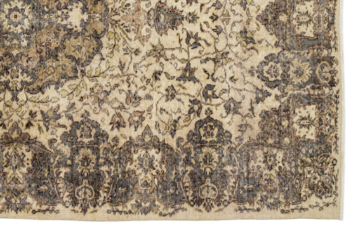 Load image 1 in gallery view. Gemiar - Vintage Medallion Rug - 5'5 X 9'3