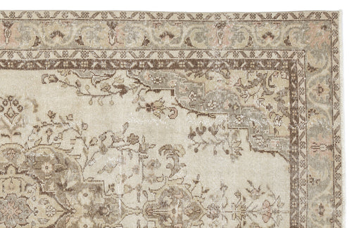 Load image 1 in gallery view. Retasa - Vintage Medallion Rug - 5'10 X 9'4