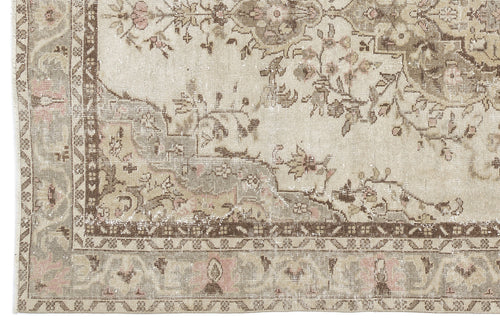 Load image 1 in gallery view. Retasa - Vintage Medallion Rug - 5'10 X 9'4