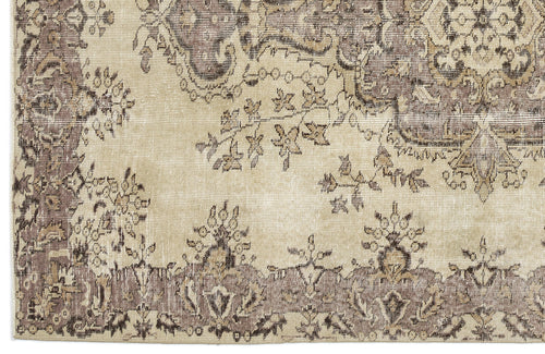 Load image 1 in gallery view. Huzuon - Vintage Medallion Rug - 5'7 X 8'6