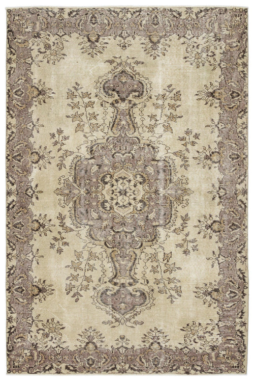 Load image 1 in gallery view. Huzuon - Vintage Medallion Rug - 5'7 X 8'6