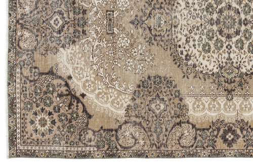 Load image 1 in gallery view. Varaar - Vintage Medallion Rug - 5'2 X 8'6