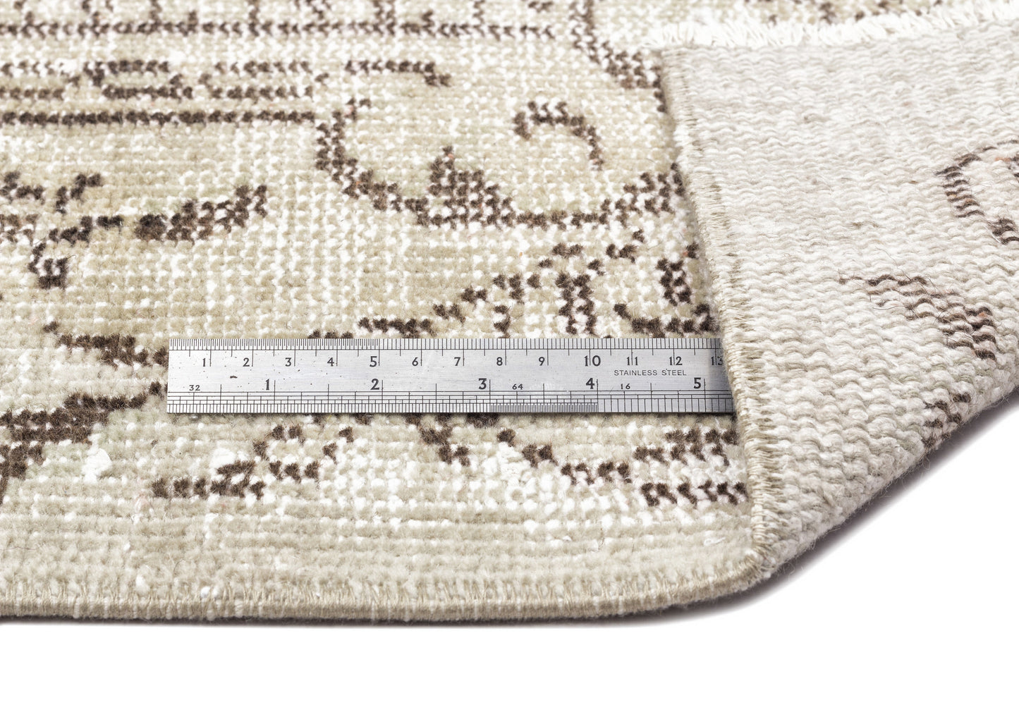 Valeil - Vintage Medallion Rug - 5'6 X 9'4