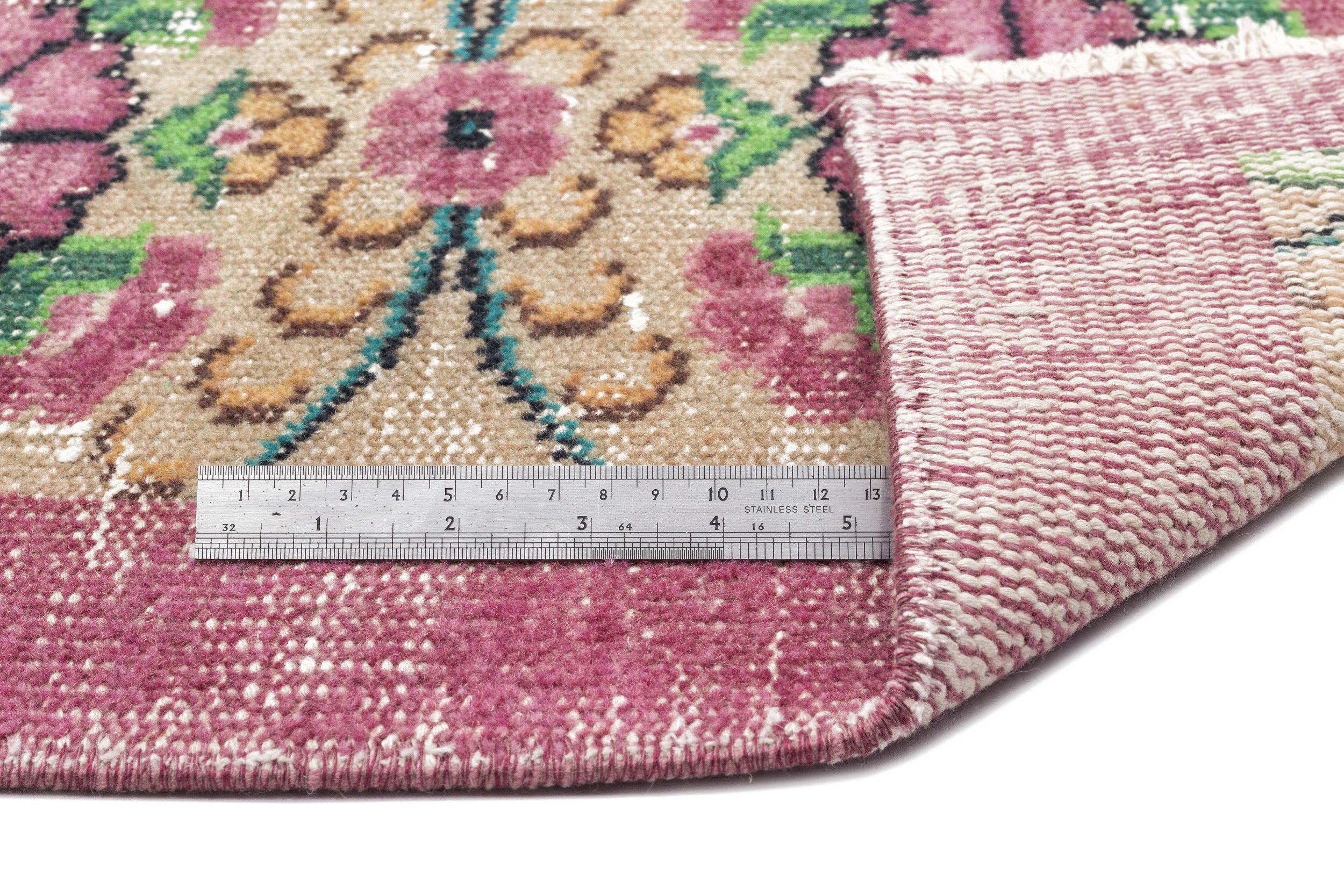 Lapoen - Vintage Floral Rug - 4'8 X 8'9
