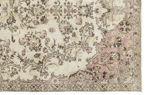 Load image 1 in gallery view. Cutaar - Vintage Medallion Rug - 5'8 X 9'1