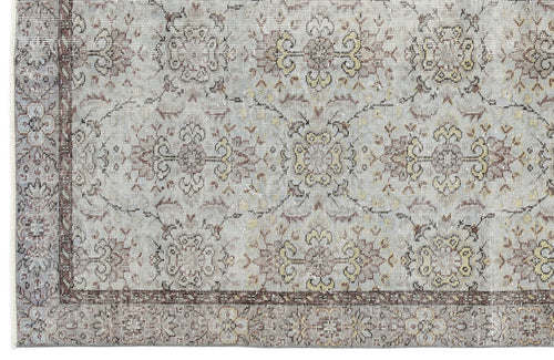Load image 1 in gallery view. Clafoda - Vintage Floral Rug - 5'3 X 9'1