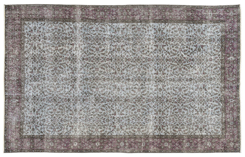 Bild 1 in Galerieansicht laden. Kamira - Vintage Floral Rug - 5'5 X 8'10