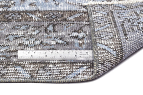 Load image 1 in gallery view. Viodala - Vintage Floral Rug - 5'7 X 9'1