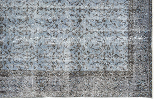 Load image 1 in gallery view. Viodala - Vintage Floral Rug - 5'7 X 9'1