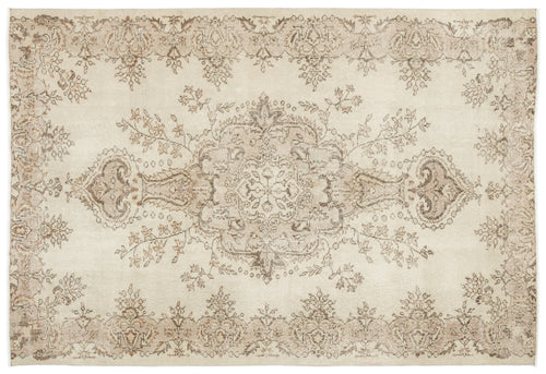 Load image 1 in gallery view. Conita - Vintage Medallion Rug - 6'2 X 9'1