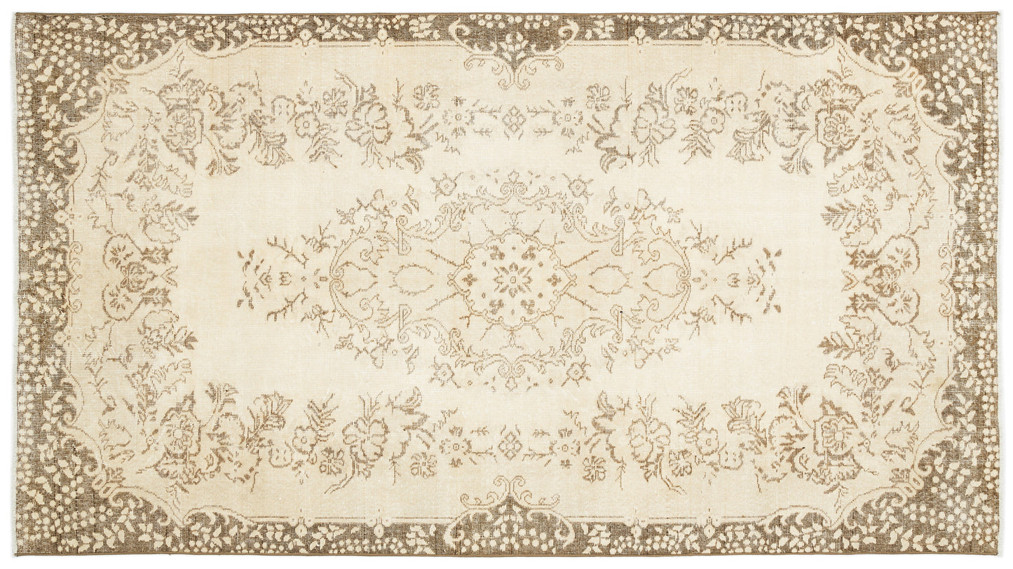 Slavuta - Vintage Medallion Rug - 5'6 X 9'11