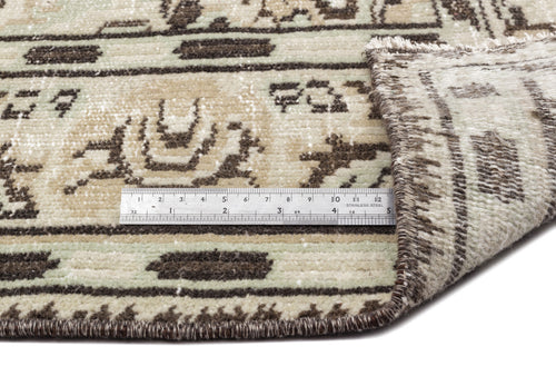 Load image 1 in gallery view. Vaerail - Vintage Medallion Rug - 6'3 X 8'9