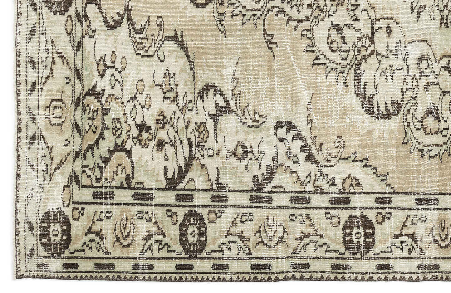 Vaerail - Vintage Medallion Rug - 6'3 X 8'9