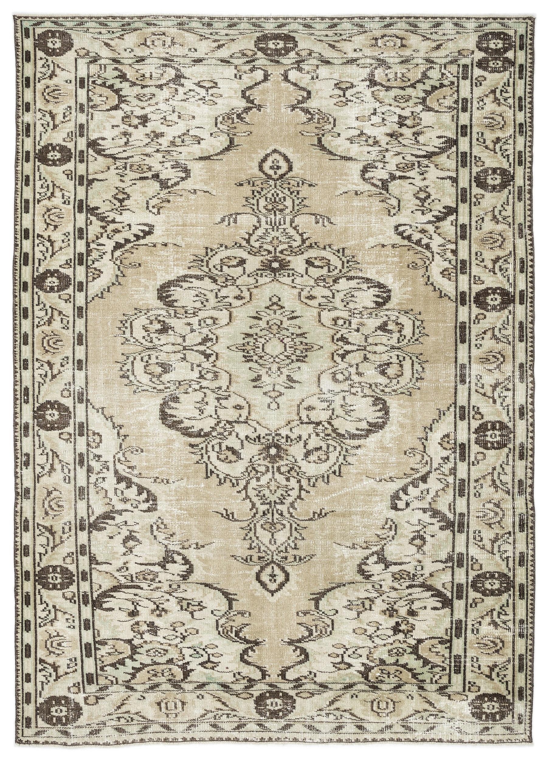 Vaerail - Vintage Medallion Rug - 6'3 X 8'9