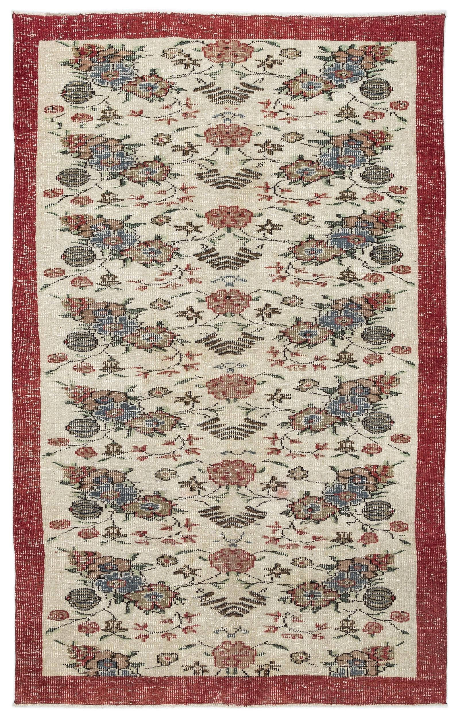 Pezeta - Vintage Floral Rug - 5'10 X 9'3