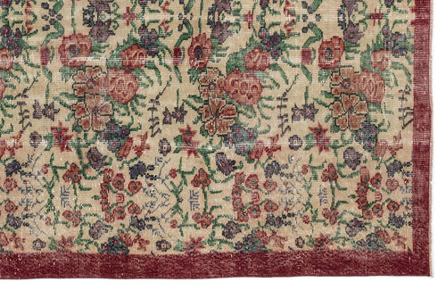 Load image 1 in gallery view. Craas - Vintage Floral Rug - 5'7 X 8'8