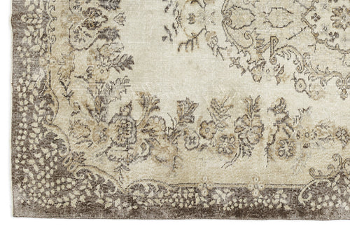 Load image 1 in gallery view. Higeil - Vintage Medallion Rug - 5'10 X 9'3