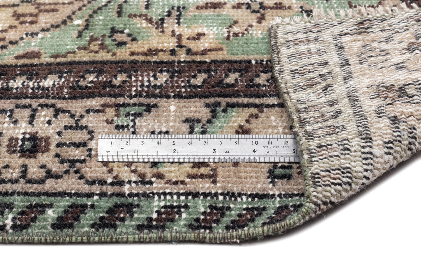 Dumuis - Vintage Medallion Rug - 5'7 X 8'8