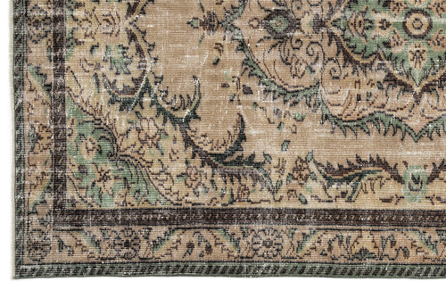 Load image 1 in gallery view. Dumuis - Vintage Medallion Rug - 5'7 X 8'8