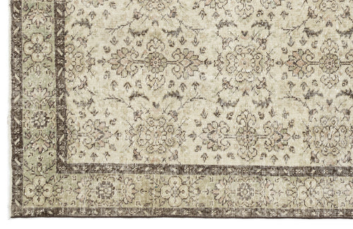 Load image 1 in gallery view. Lagata - Vintage Floral Rug - 6'2 X 9'9
