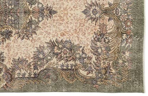Load image 1 in gallery view. Cefaan - Vintage Medallion Rug - 5'6 X 9'6