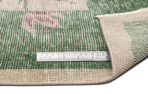 Bild 1 in Galerieansicht laden. Detina - Vintage Floral Rug - 5'5 X 9'0
