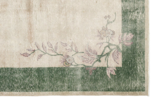 Bild 1 in Galerieansicht laden. Detina - Vintage Floral Rug - 5'5 X 9'0