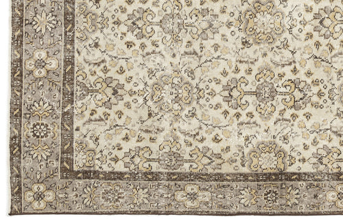Load image 1 in gallery view. Slivuyn - Vintage Floral Rug - 5'8 X 9'7