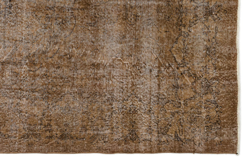 Load image 1 in gallery view. Dezeil - Vintage Distressed Rug - 5'11 X 9'11