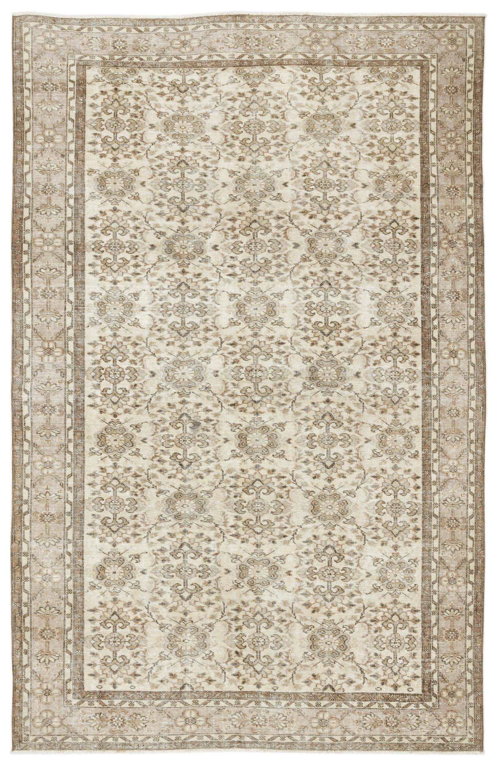 Trogea - Vintage Floral Rug - 6'4 X 10'2