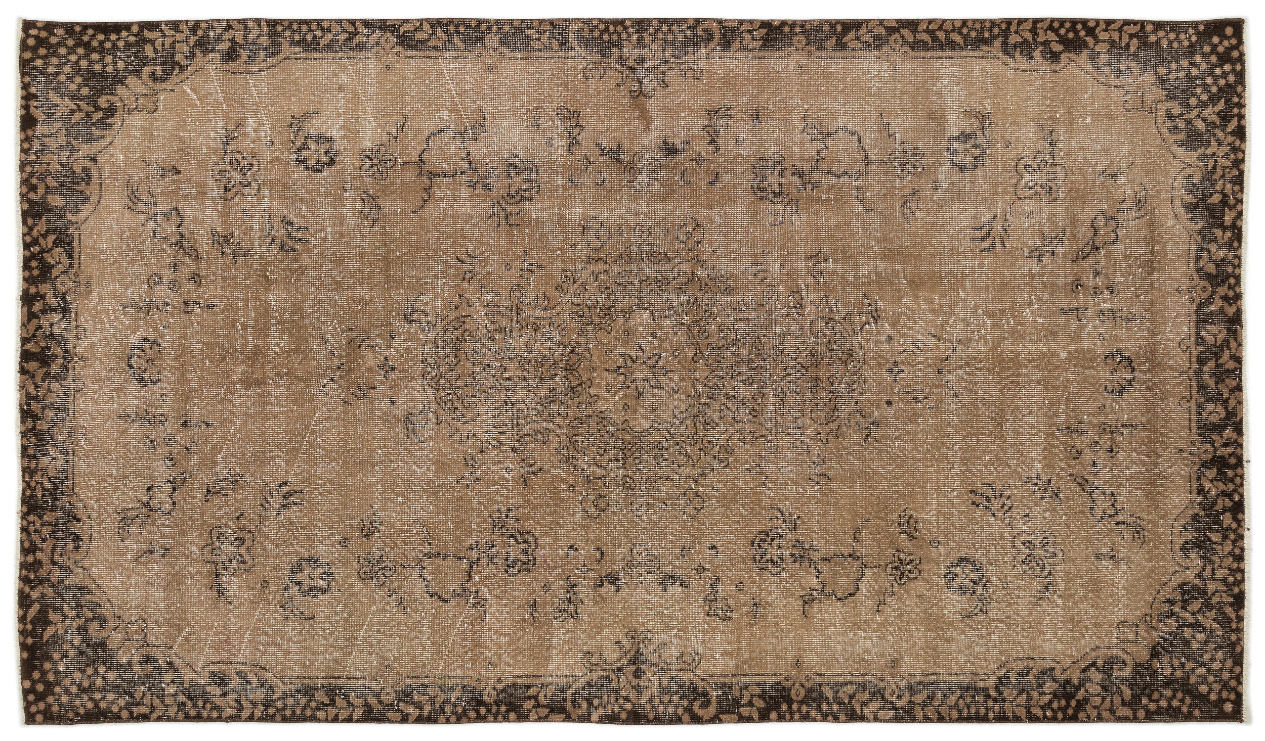 Relaas - Vintage Distressed Rug - 5'6 X 9'5