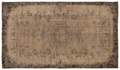 Load image 1 in gallery view. Relaas - Vintage Distressed Rug - 5'6 X 9'5