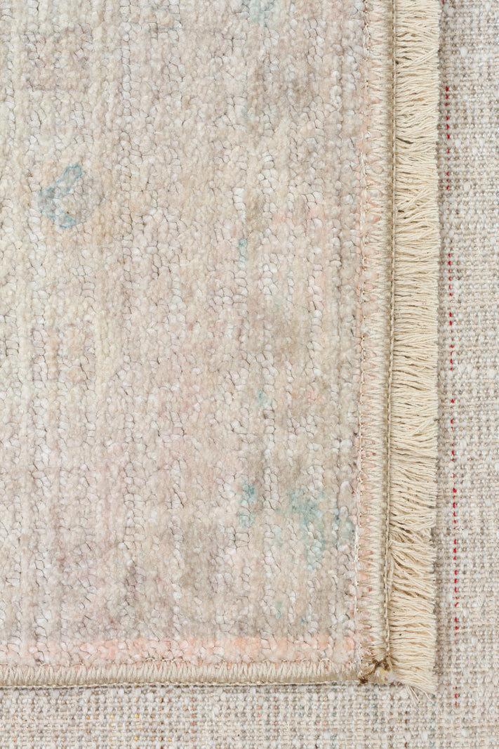 Gentle Swan - Area Rug - GRC1
