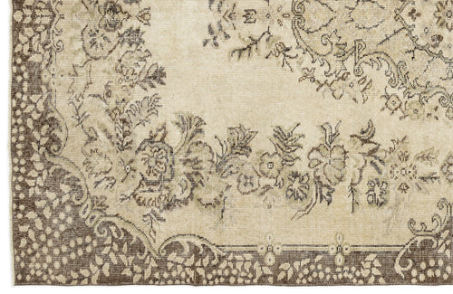 Load image 1 in gallery view. Coveis - Vintage Medallion Rug - 5'10 X 9'4