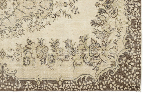 Load image 1 in gallery view. Coveis - Vintage Medallion Rug - 5'10 X 9'4