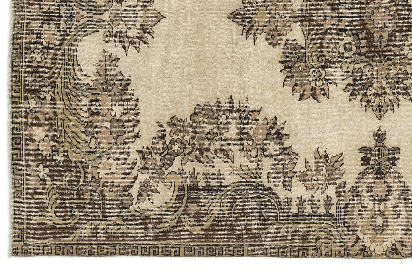Desius - Vintage Medallion Rug - 5'8 X 8'9
