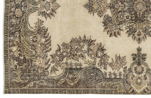 Load image 1 in gallery view. Desius - Vintage Medallion Rug - 5'8 X 8'9