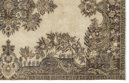 Load image 1 in gallery view. Desius - Vintage Medallion Rug - 5'8 X 8'9