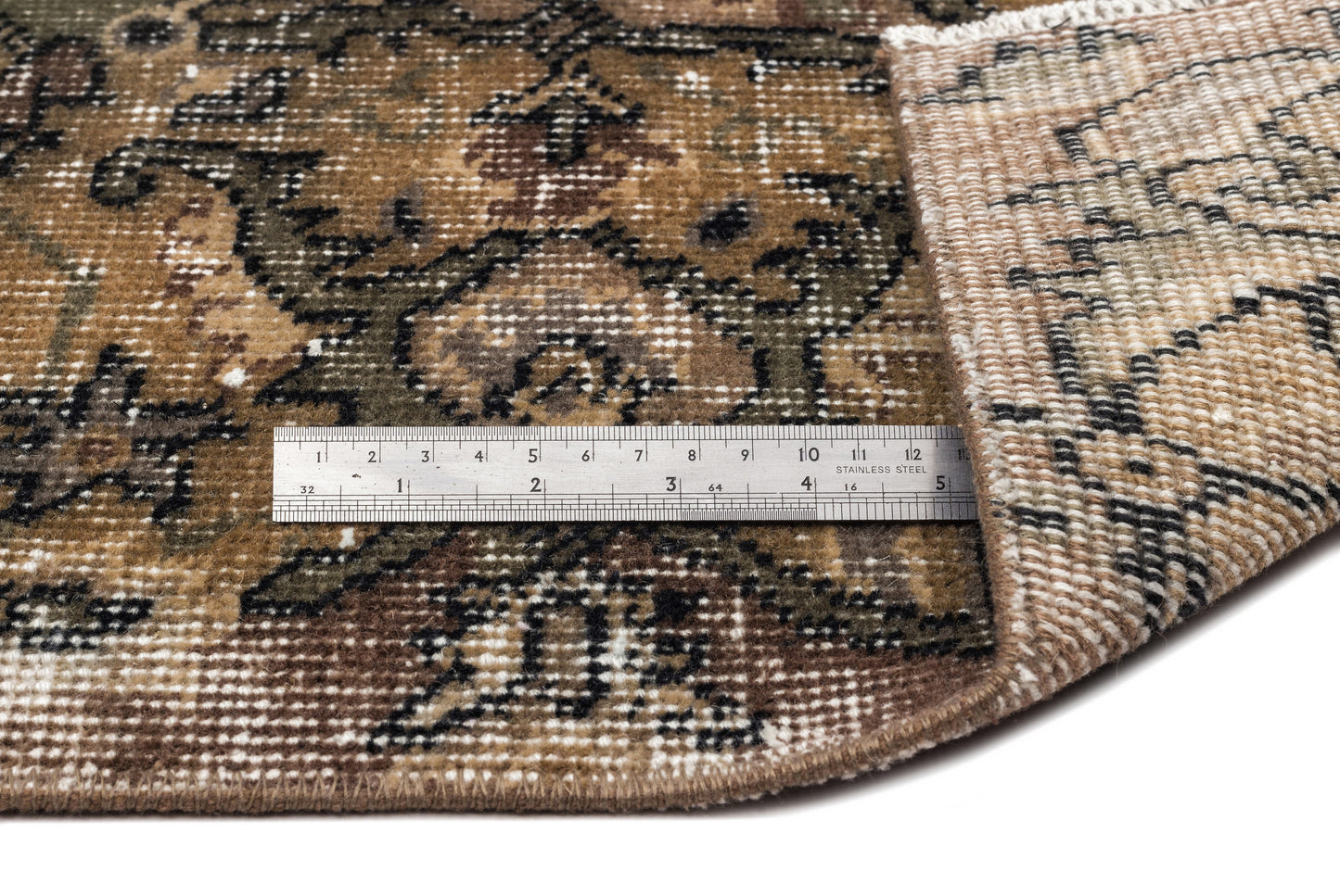 Daluon - Vintage Medallion Rug - 5'6 X 8'10