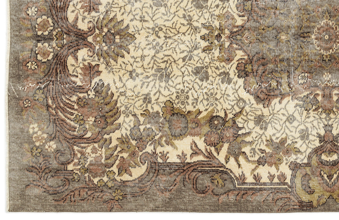 Dosaen - Vintage Medallion Rug - 5'1 X 8'11